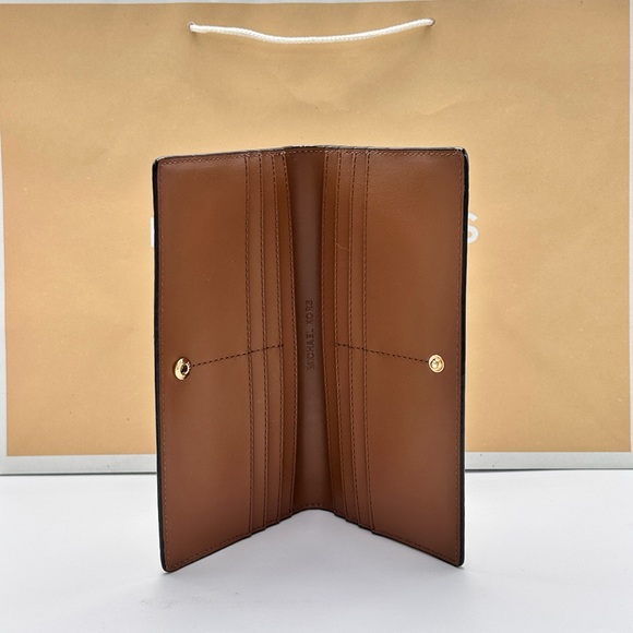 Michael Kors Carson Large Crocodile Embossed Wallet Luggage - Picture 11 of 13